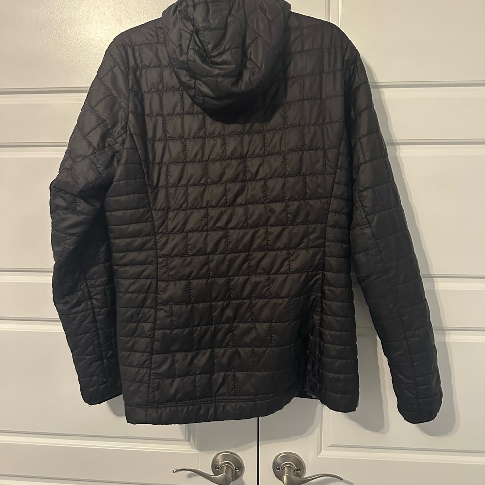 Patagonia Women's Jacket Label with Blue and Purple Accent - Picture 4 of 5